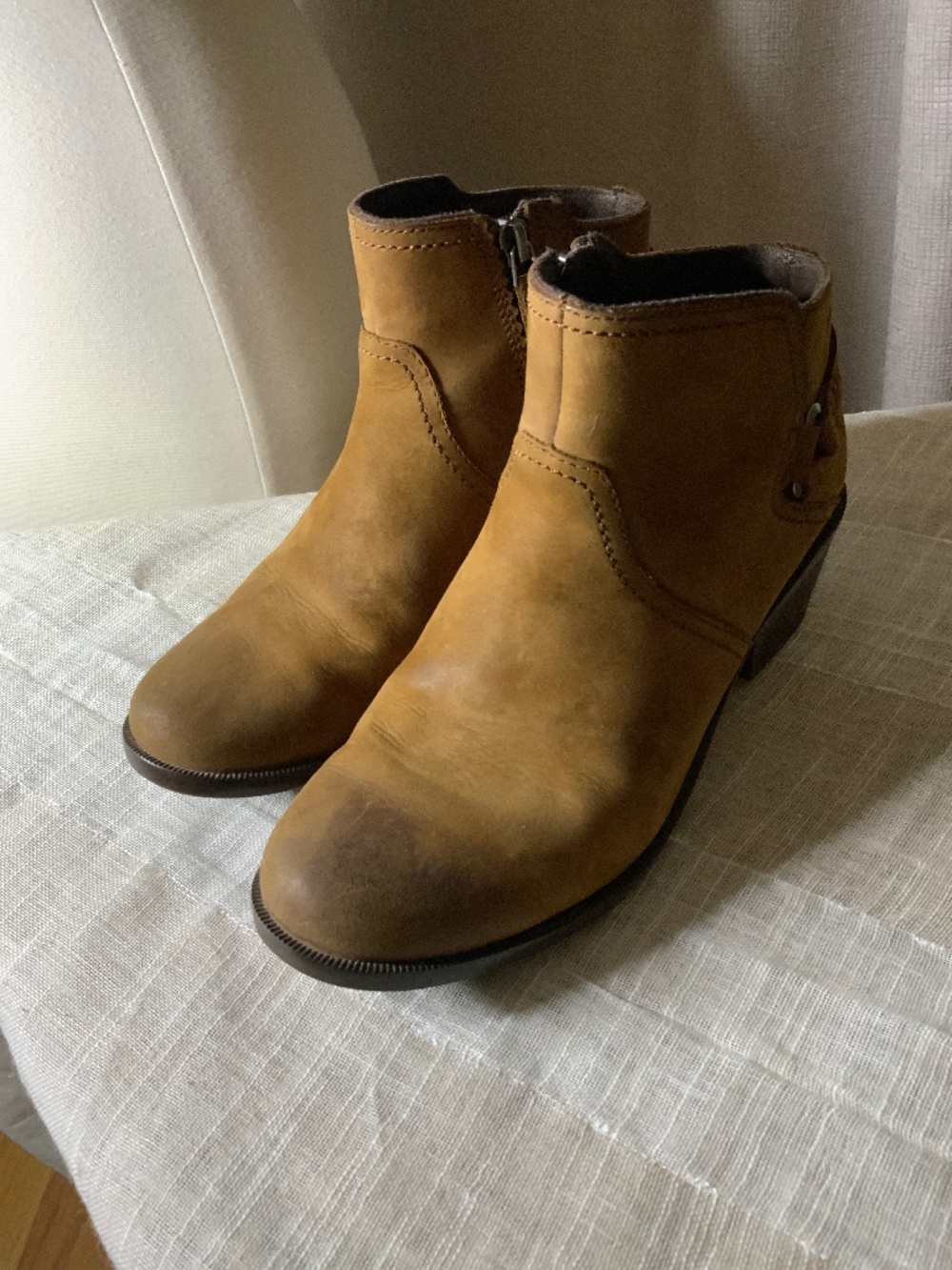 Teva Suede Ankle Boots Sz 7